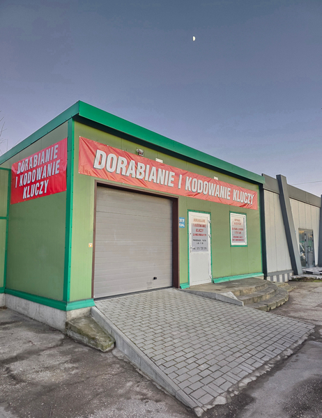 Zdjęcie na okładce dla Dorabianie i kodowanie kluczy samochodowych, awaryjne otwieranie pojazdów